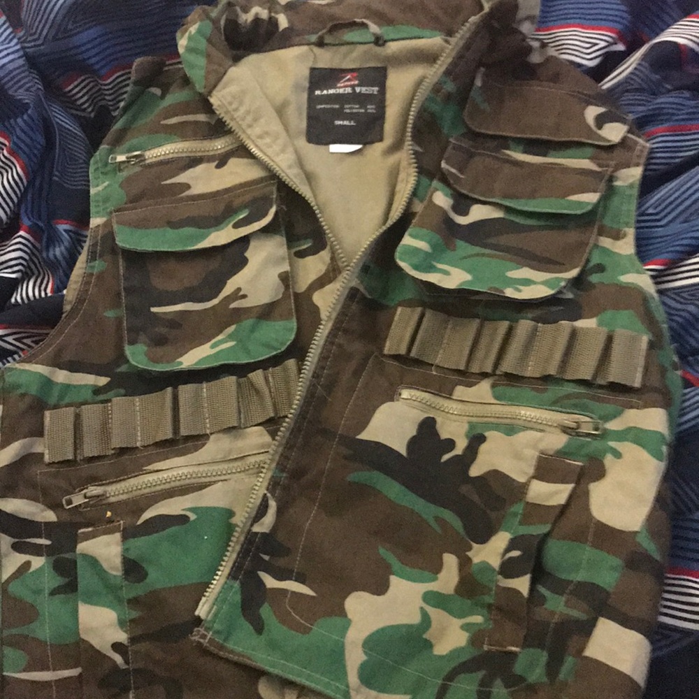 a green vest